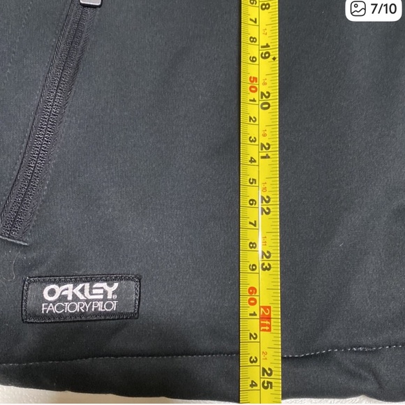 Oakley Women's Black Hoodie - Picture 6 of 7